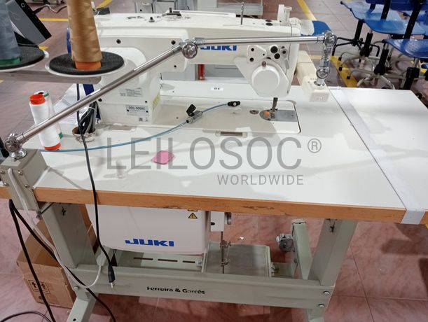 Máquina de Pregar Botões e Ponto Corrido