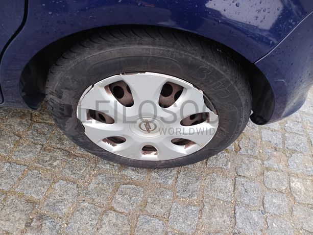 Opel Corsa · Ano 2009