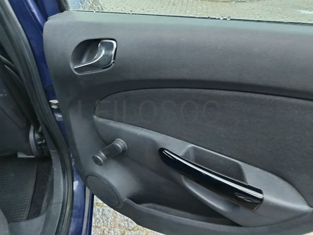 Opel Corsa · Ano 2009