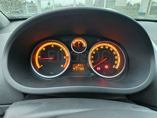 Opel Corsa · Ano 2009