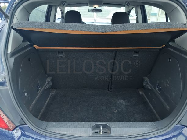 Opel Corsa · Ano 2009