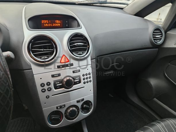 Opel Corsa · Ano 2009