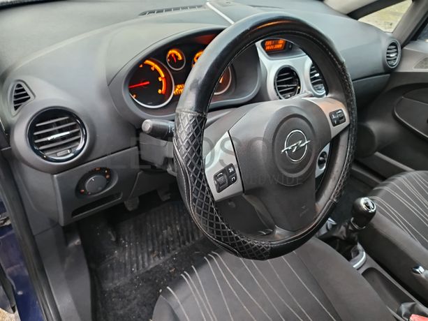 Opel Corsa · Ano 2009