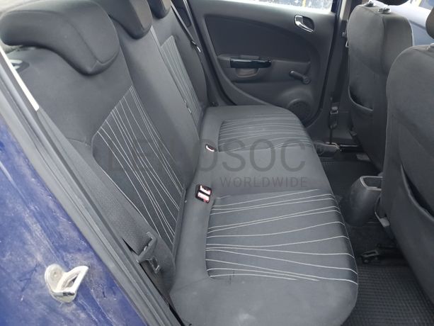 Opel Corsa · Ano 2009