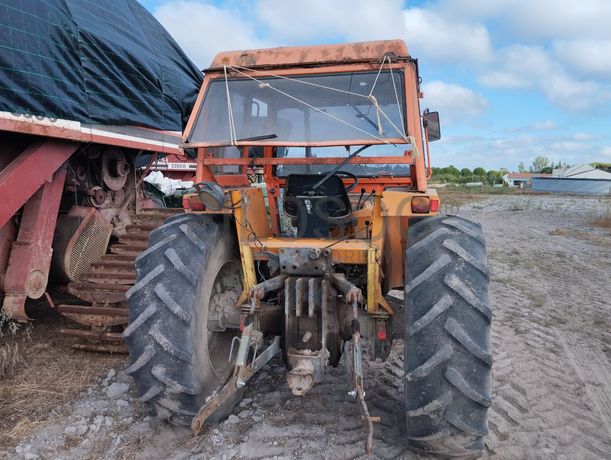 Trator Agrícola Renault LS