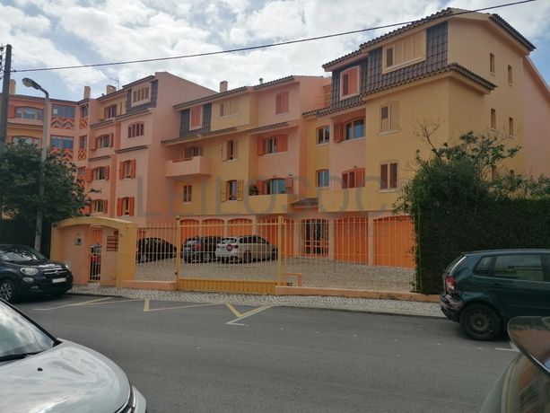 Apartamento T2 em Condomínio Fechado · Estoril