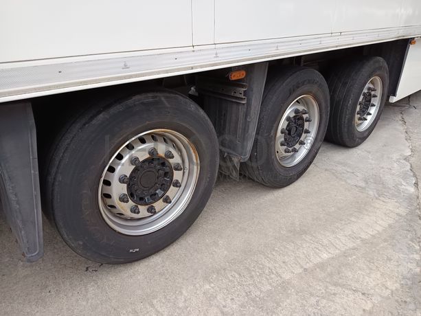 Semirreboque Schmitz SKO 24