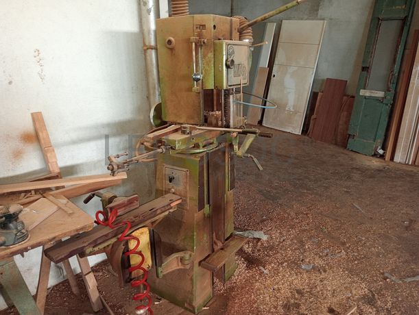 Furador de corrente · Serra radial