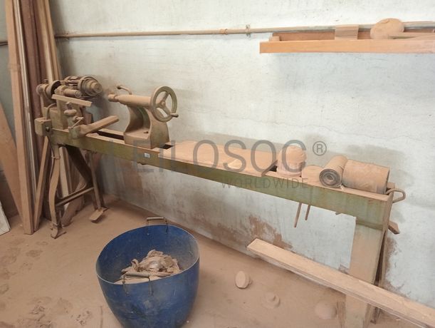 Máquina de afiar · Serra · Torno