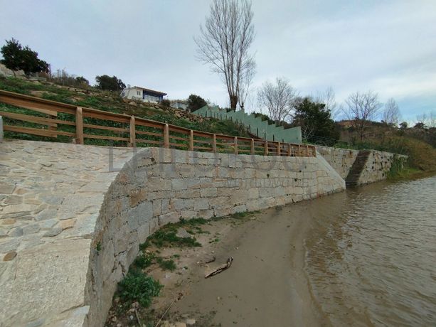 Moradia V2 com Praia Fluvial Privativa · Sande, Marco de Canaveses