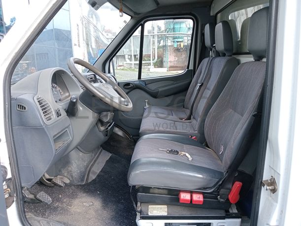 Mercedes-Benz 416 CDI · Ano 2002