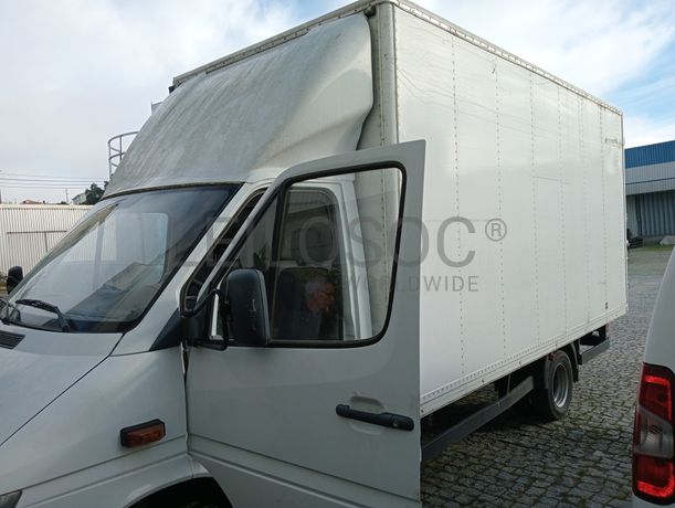 Mercedes-Benz 416 CDI · Ano 2002