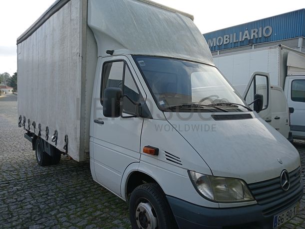 Mercedes-Benz 416 CDI · Ano 2002