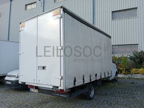 Mercedes-Benz 416 CDI · Ano 2002