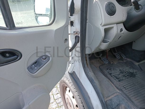 Opel Novano 2.5 CDTI · Ano 2006