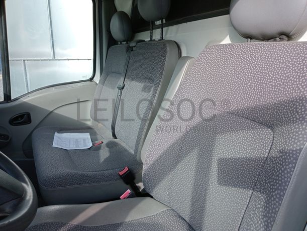 Opel Novano 2.5 CDTI · Ano 2006