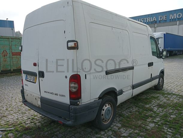 Opel Novano 2.5 CDTI · Ano 2006