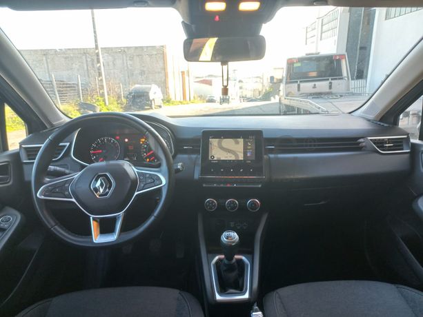 Renault Clio · Ano 2021