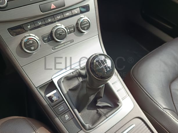 Volkswagen Passat · Ano 2013