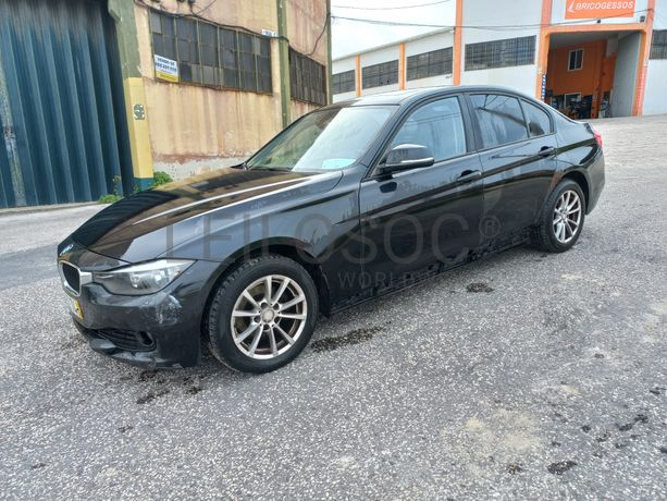 BMW 318D · Ano 2012
