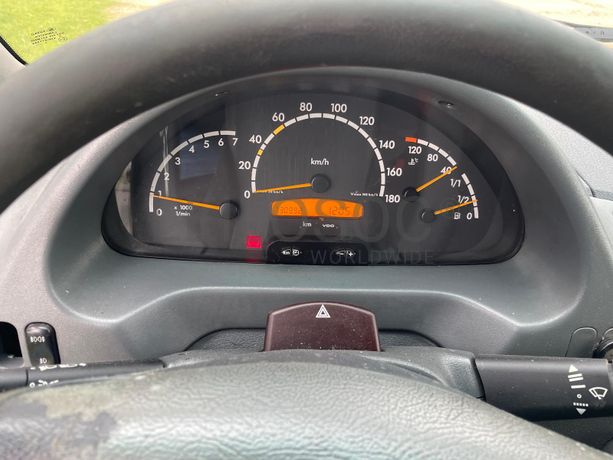 Mercedes-Benz Sprinter 3-t Van · Ano 2005