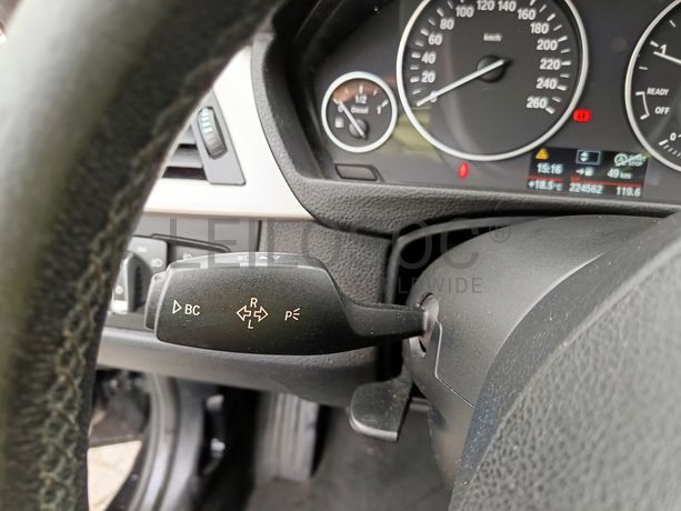 BMW 318d · Ano 2014