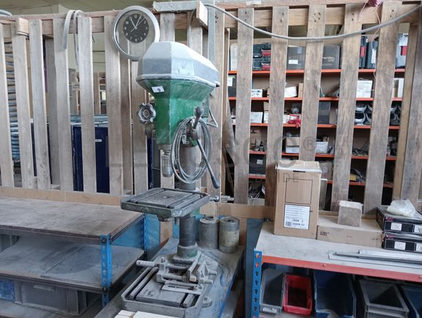 Máquina de Furar · Aparelhos de Soldar