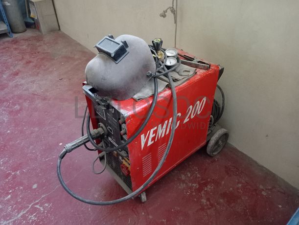 Máquina de Furar · Aparelhos de Soldar