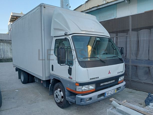 Mitsubishi Canter DI-D Turbo · Ano 2002