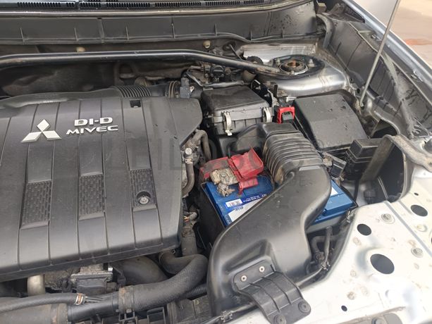 Mitsubishi Outlander · Ano 2011 · 7 Lugares