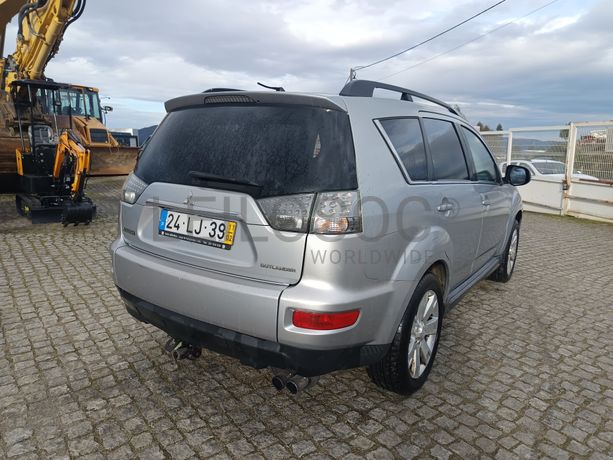 Mitsubishi Outlander · Ano 2011 · 7 Lugares