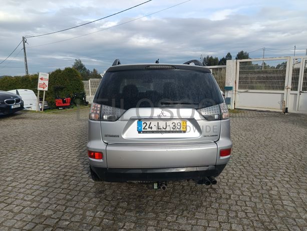 Mitsubishi Outlander · Ano 2011 · 7 Lugares