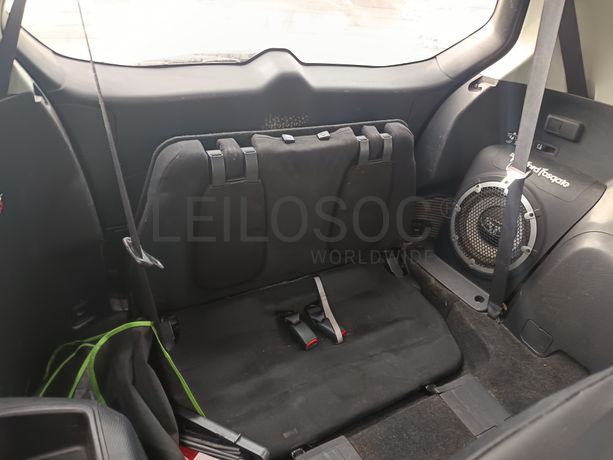 Mitsubishi Outlander · Ano 2011 · 7 Lugares