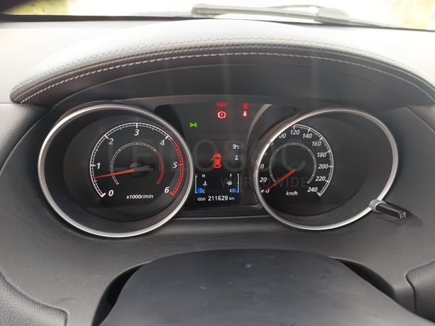 Mitsubishi Outlander · Ano 2011 · 7 Lugares