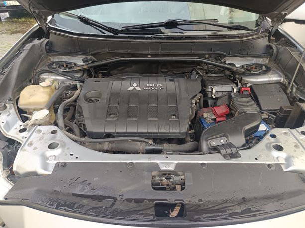 Mitsubishi Outlander · Ano 2011 · 7 Lugares