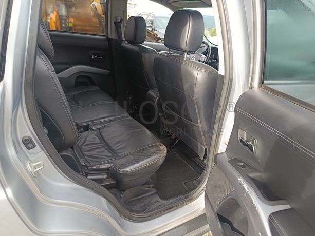 Mitsubishi Outlander · Ano 2011 · 7 Lugares