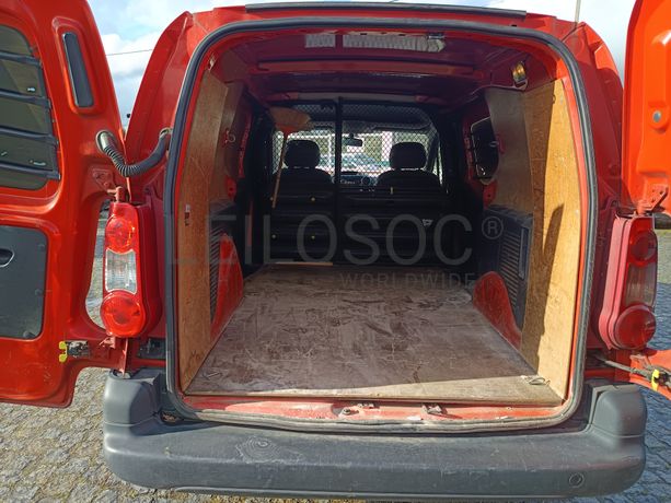 Peugeot Partner 1.6 HDI · Ano 2009