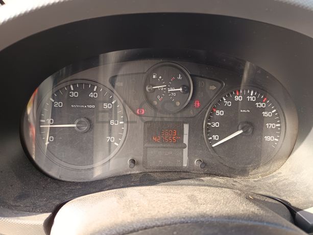 Peugeot Partner 1.6 HDI · Ano 2009