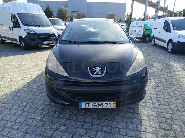Peugeot 207 · Ano 2008