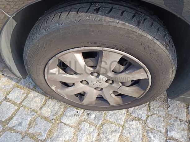 Peugeot 207 · Ano 2008