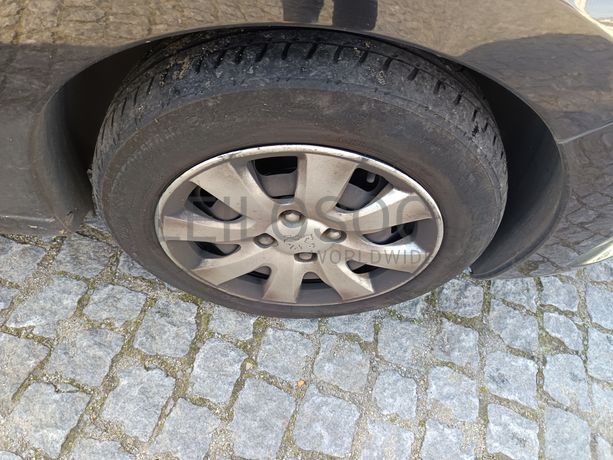 Peugeot 207 · Ano 2008