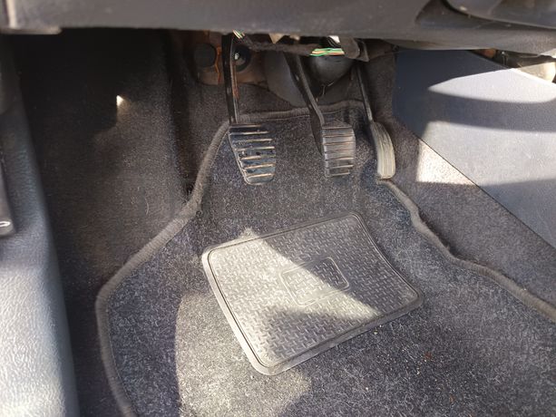 Renault Clio · Ano 2001