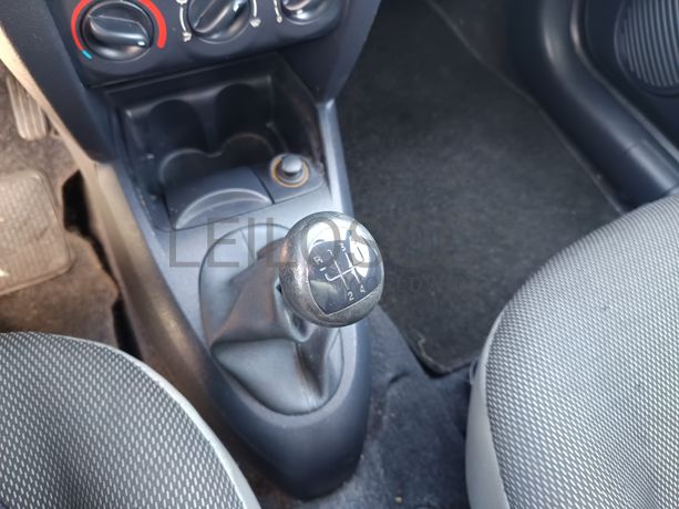 Renault Clio · Ano 2001