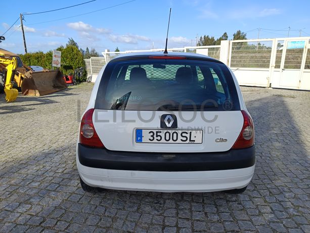 Renault Clio · Ano 2001