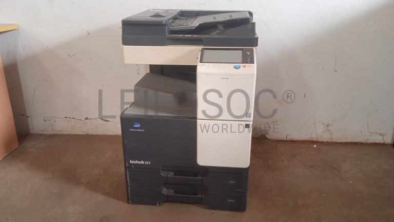 1 -Fotocopiadora bizzhub