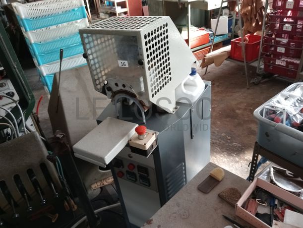 Máquinas e Equipamentos para a Indústria do Calçado