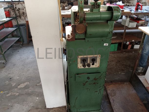 Máquinas e Equipamentos para a Indústria do Calçado