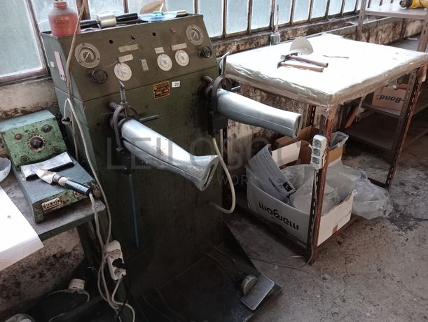 Máquinas e Equipamentos para a Indústria do Calçado