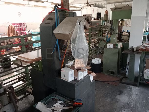 Máquinas e Equipamentos para a Indústria do Calçado