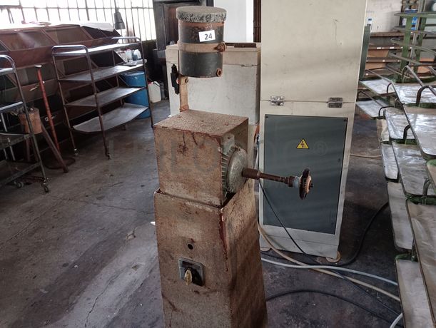 Máquinas e Equipamentos para a Indústria do Calçado